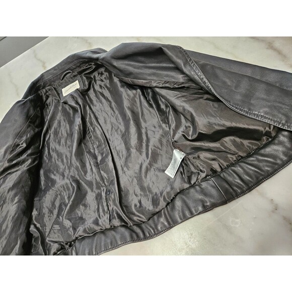 Women's Universal Thread Classic Moto Faux Leather Jacket Black Size S - Picture 4 of 13